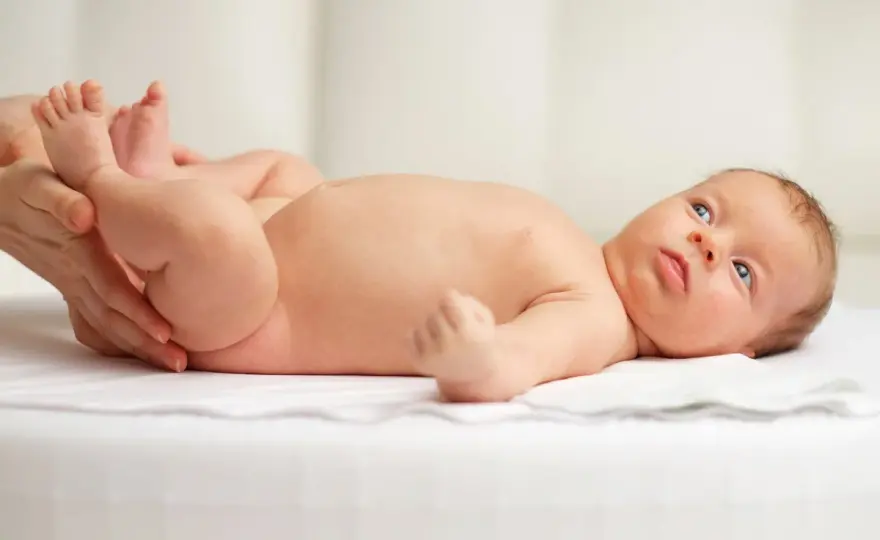 Zaczerwienienie pępka u dziecka - kiedy do lekarza?